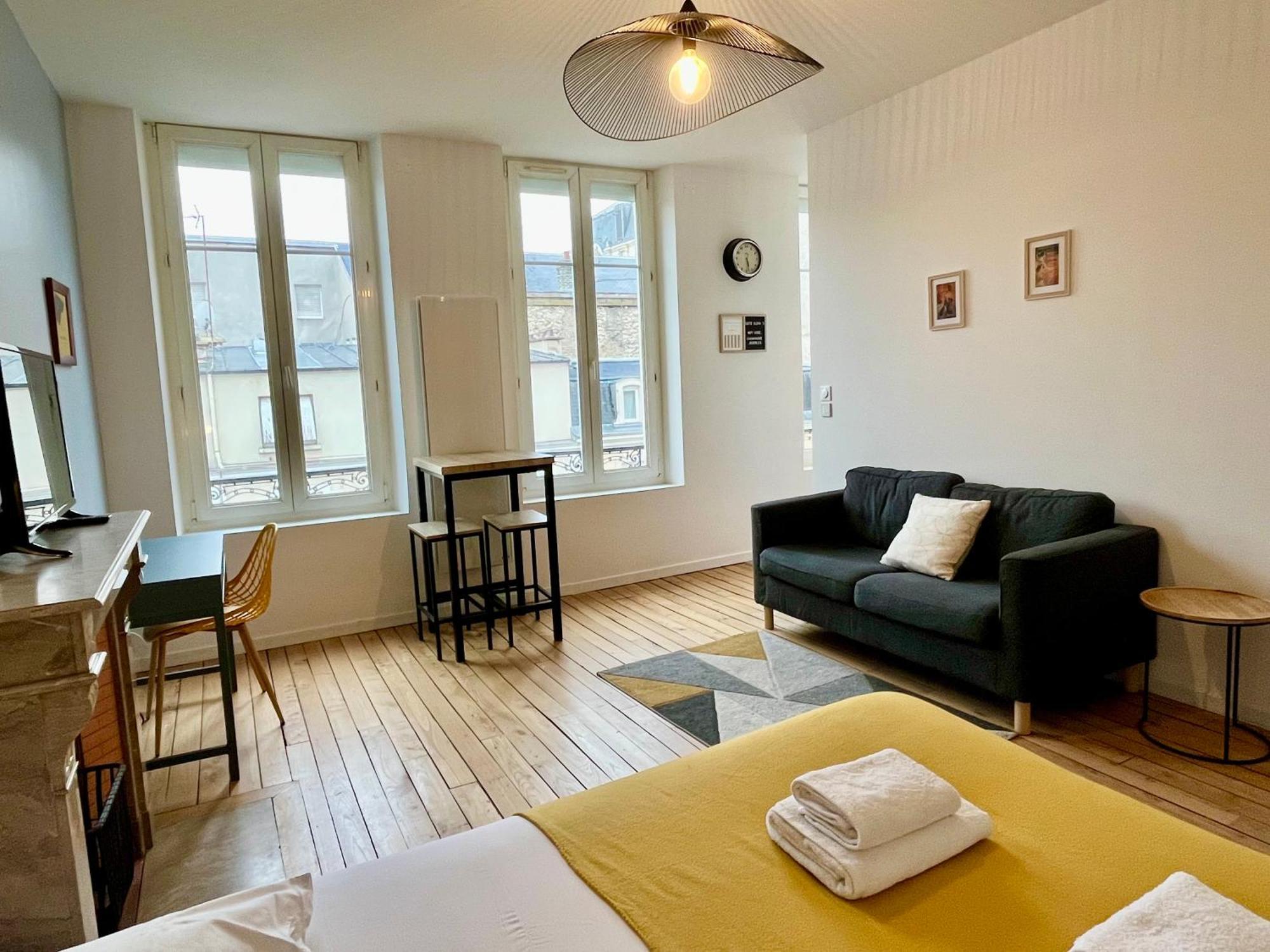 Suite Clovis 5 Reims Esterno foto